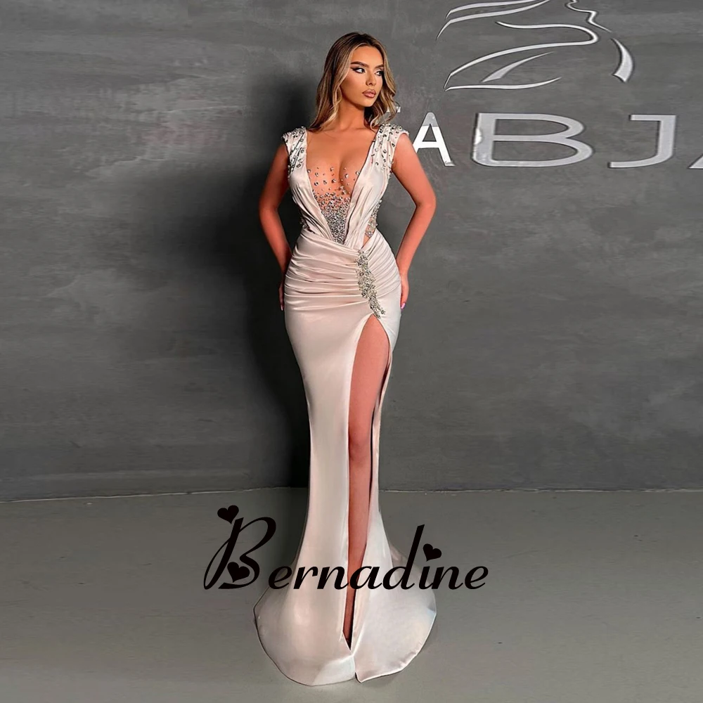 

Bernadine Modern Mermaid Graduation Dresses Rhinestones Prom Evening Party Dress Jewel Neck Slit Formal Gown Vestidos De Novia