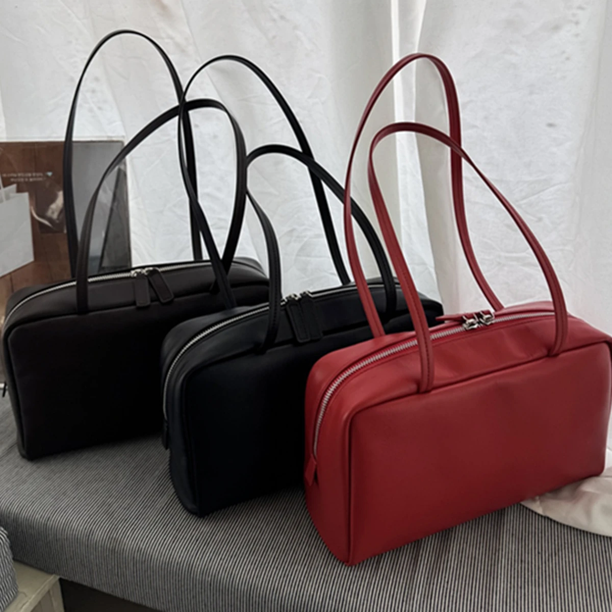 

Withered Minimalist Handmade Bag Retro Fashion Genuine Leather Bowling Bag Hand-held Underarm Bag Large Capacity Shoulder bag