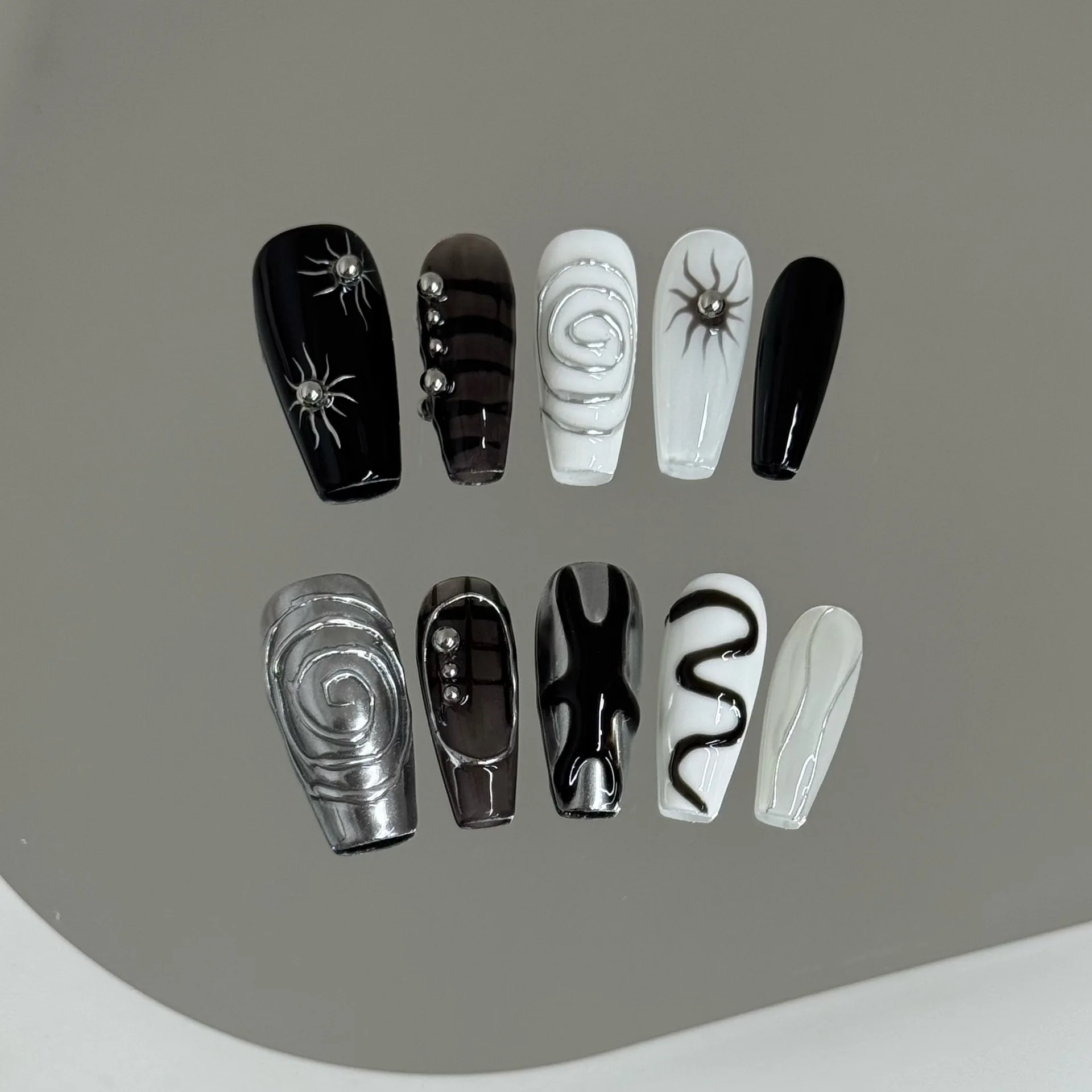 

10 шт., длинные Y2K пресс на ногтях ручной работы, прозрачный черный стереоскопический металлический дизайн, накладные ногти, носимые советы по дизайну ногтей Spice Girl