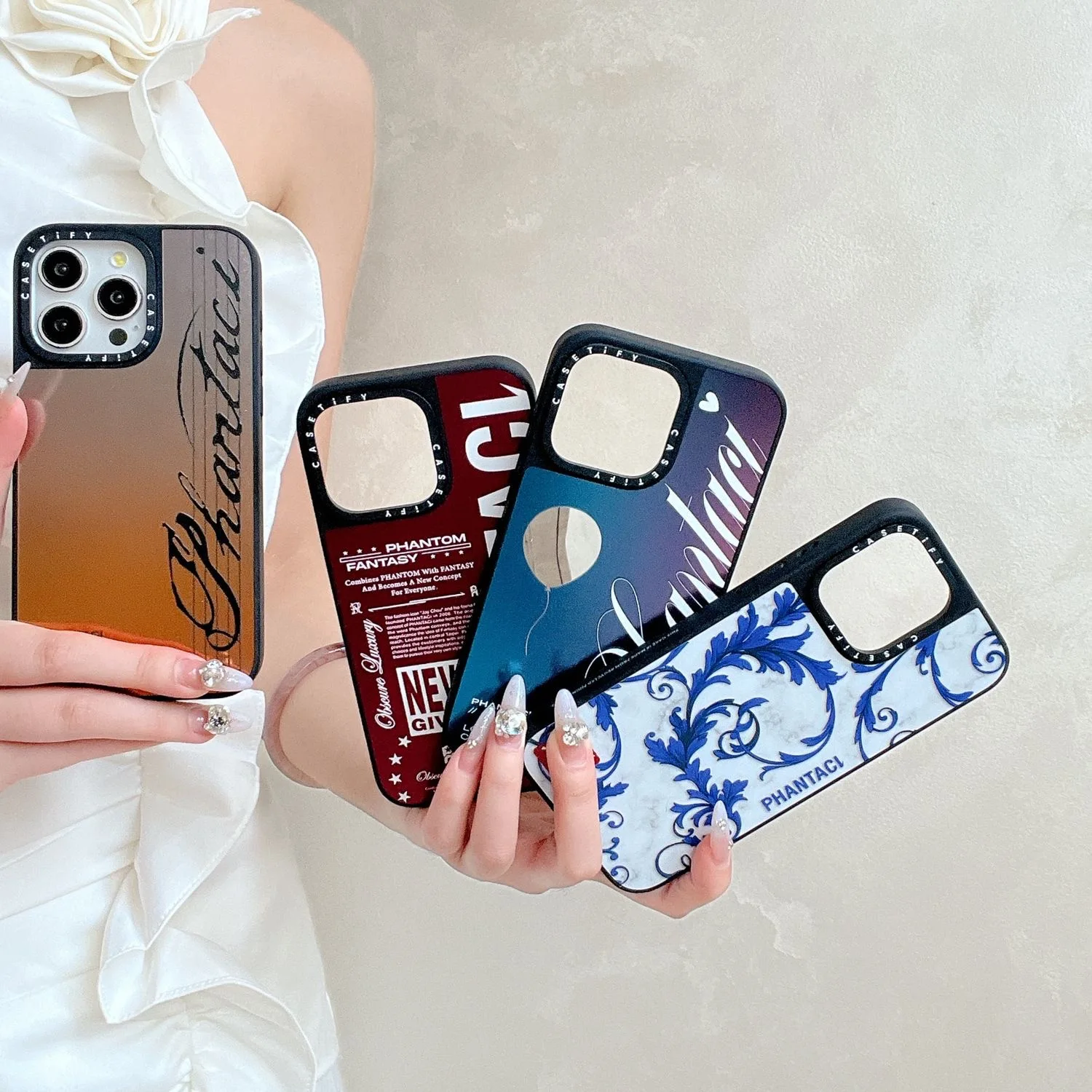 Die PHANTACI-CASSETi-Handyhülle mit Co-Branding eignet sich für die Modelle iPhone 16 und Apple 15 mit dem Album Jay Chou