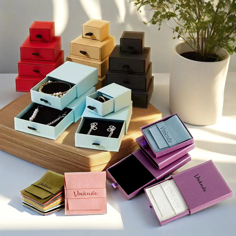 

Customized Logo Fashion Ring Necklace Bracelet Drawer Jewelry Box With Suede Velvet Bag Display Wedding Favors For Guests Bulk
