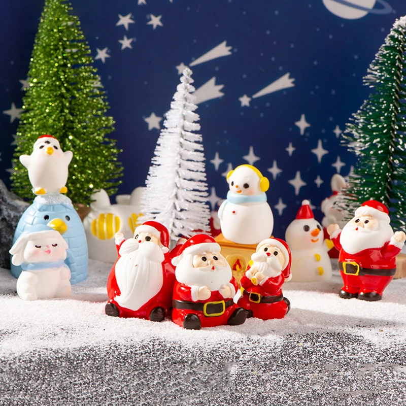 1Pcs Cute Funny Santa Claus Snowman Dolls Car Micro Landscape Ornaments Toy Christmas Party Decoration Home Desktop Craft Gifts