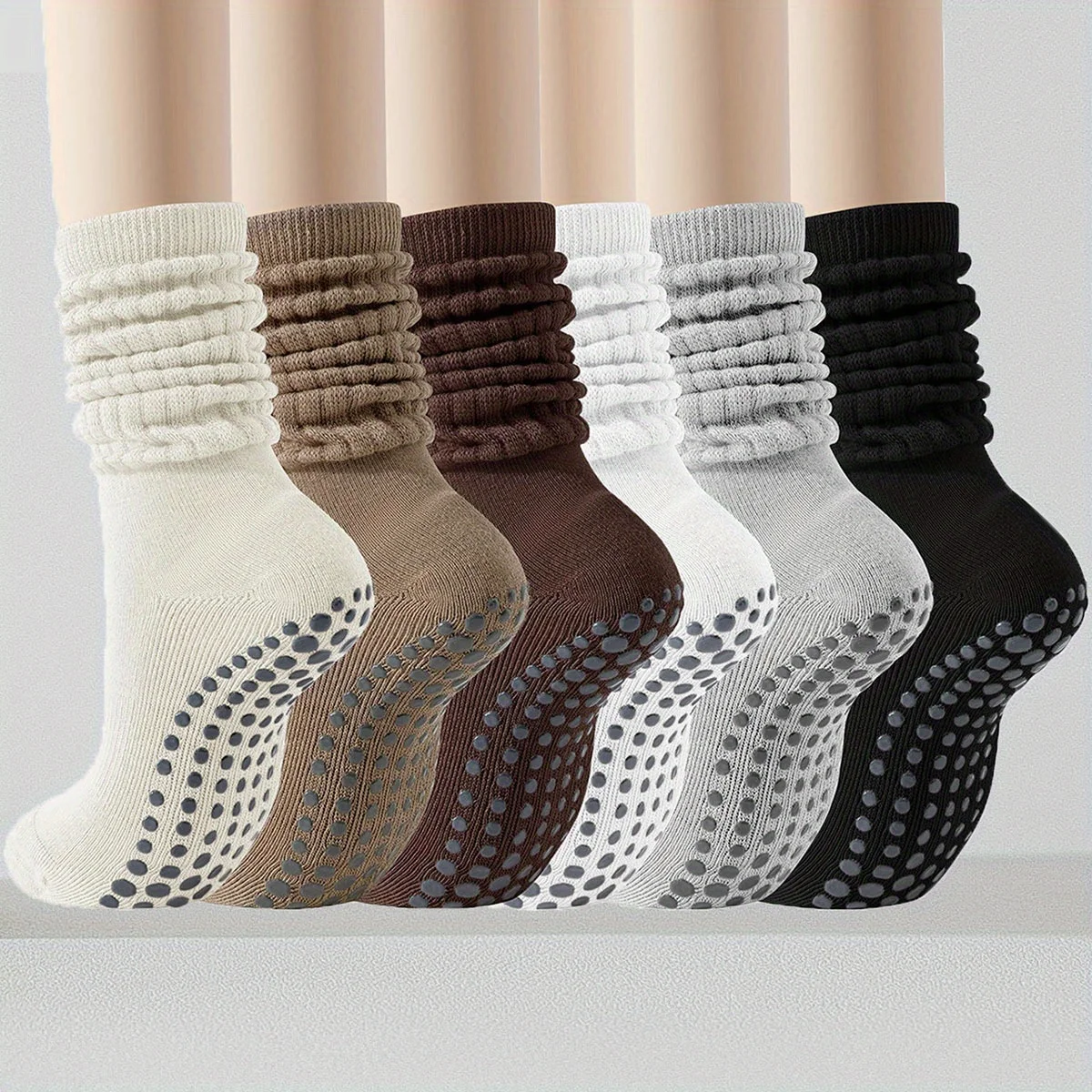 

6 пар однотонных носков до бедра — удобные и нескользящие, подходят для фитнеса в помещении, как йога и пилатес