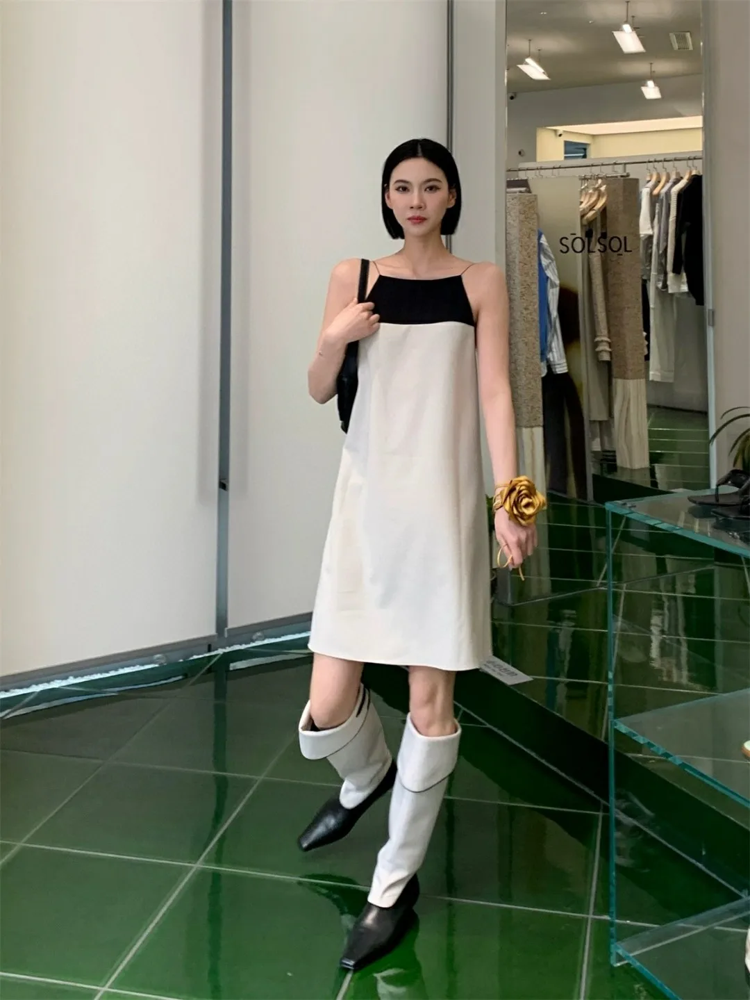 

2024 Spring/Summer New Women's Wear Versatile Beige A- line Splicing Pleating Vest Camisole Dress 0420