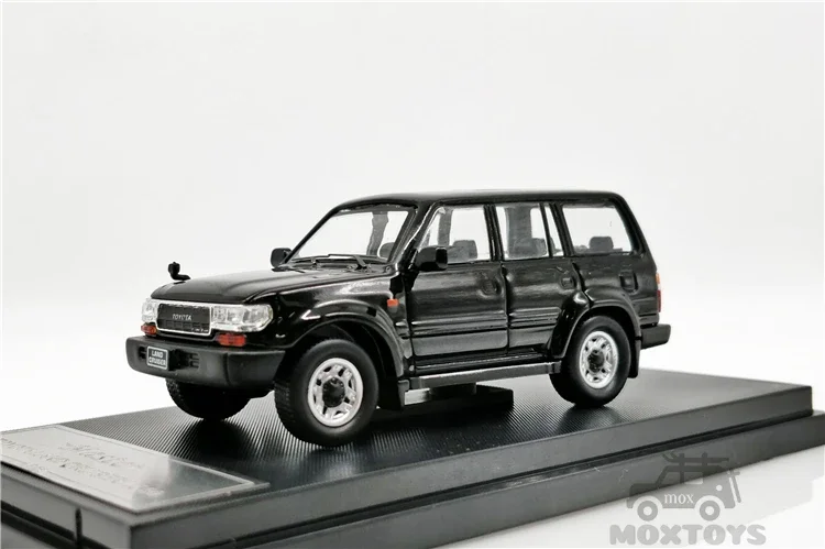 Master 1:64  Land Cruiser LC80 Black W/ Accessories Diecast Model Car