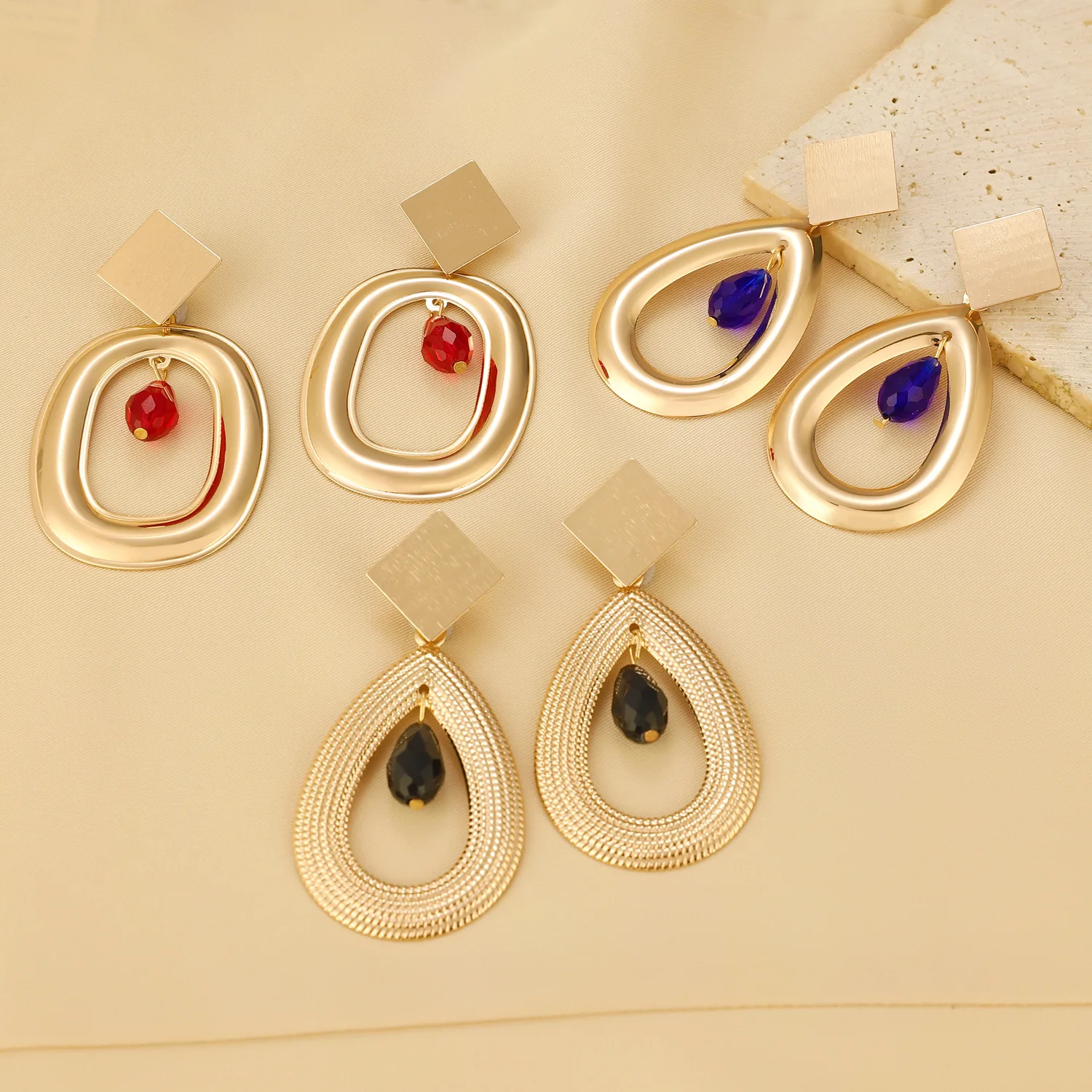 Exaggerated Big Geometric Pendant Drop Earrings for Women 2024 Trend Vintage Gold Color Alloy Waterdrop Hanging Piercing Jewelry