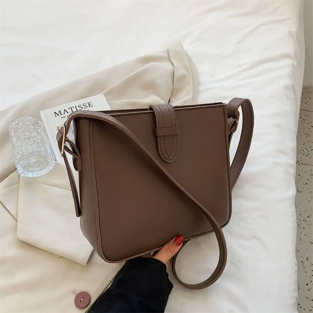 

Large Capacity PU Leather Square Bag Korean Style All-match Simple Shoulder Bag Handbag Phone Bag Ins Square Tote Bag Outdoor