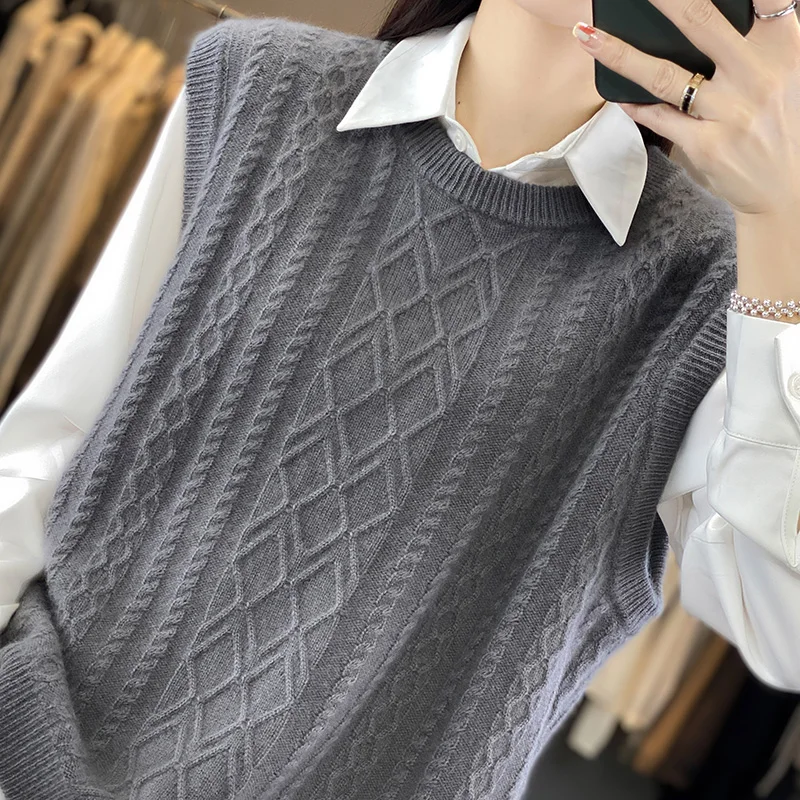 

2023 Autumn Winter New Women's Vest 100% Wool Sweaters Vest Loose Fashion Waistcoat Female O-Neck Sleeveless Knitted Pullover