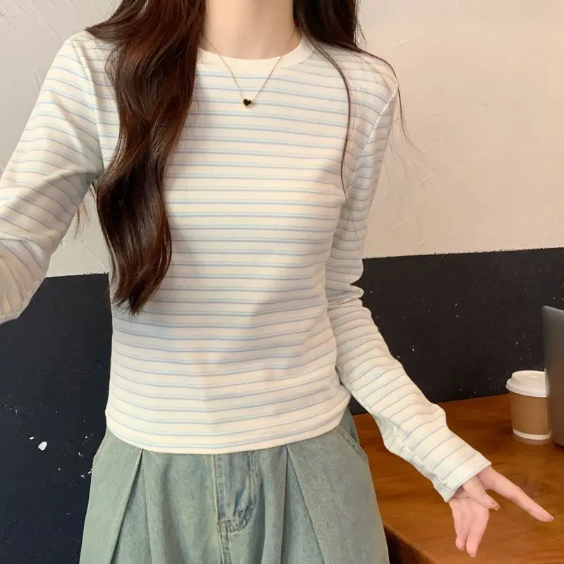 

Хлопковая полосатая футболка с длинными рукавами и плечами для женщин, весенний новый дизайн, облегающий короткий топ