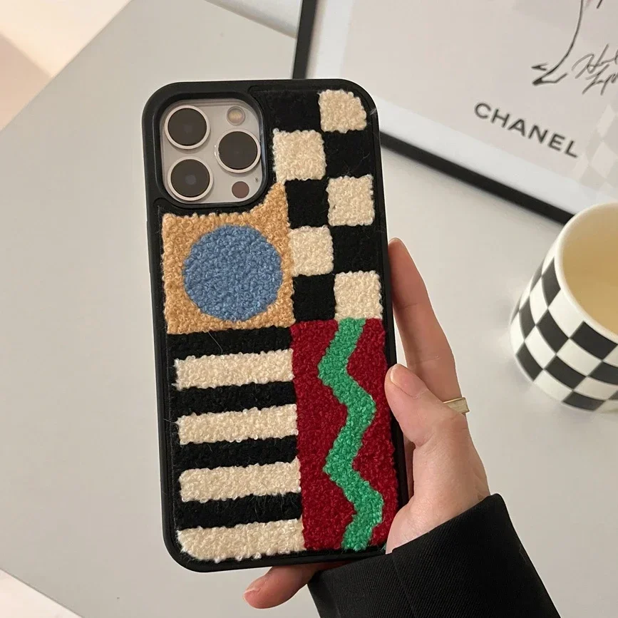 New Embroidery Sun Flower Cover For iPhone 11 12 13 14 15 Pro Max Xr X Xs 14 15Plus Winter Aesthetic Fuzzy Plush Shockproof Case