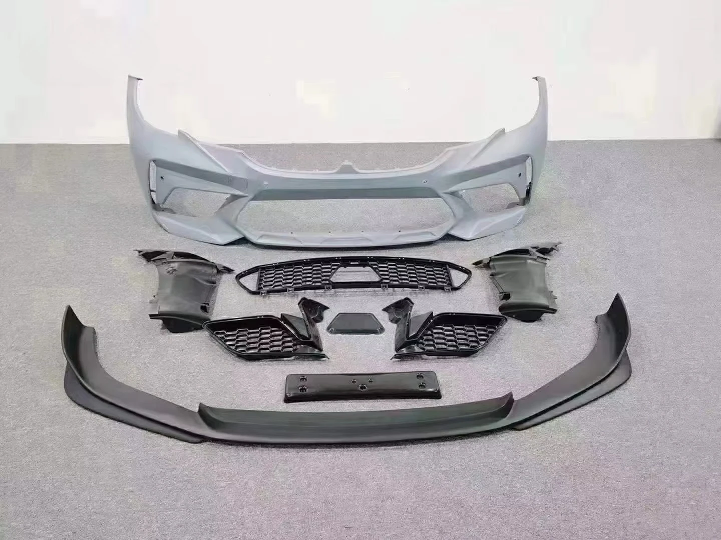 

Automotive Parts for 3 Series G20 G28 M3C Bodykit M3C Front Car Bumper Car Grille Bumper Kits M3C Front Bumper Lip