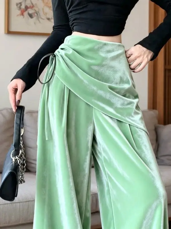 Light green velvet strap culottes loose lazy style high waist wide leg pants 2025 new unique super good-looking pants