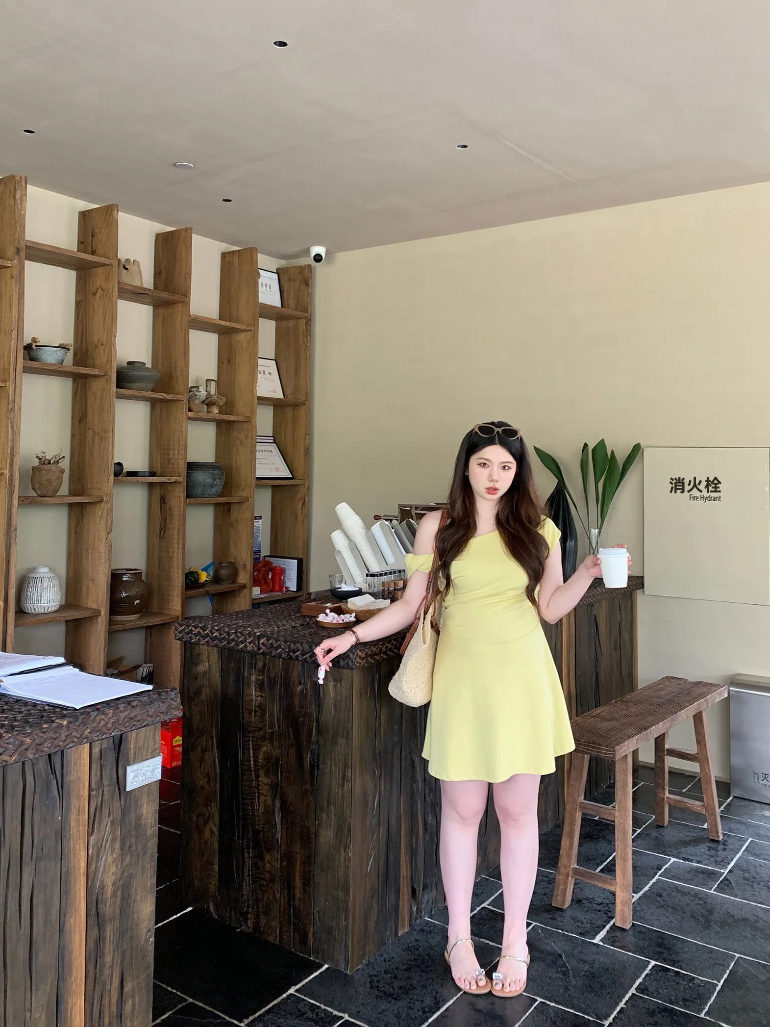 

Элегантное платье для студенток-художниц с открытыми плечами, женское, больших размеров, простого кроя, А-силуэт, из смесового полиэстера и хлопка, летнее