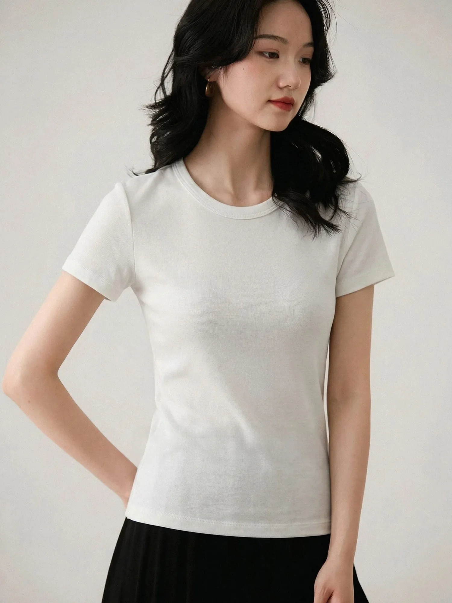 

Женская футболка Chivirin из шелкового хлопка, облегающая, с круглым вырезом, коротким рукавом, однотонная, летняя, модная, в минималистичном стиле