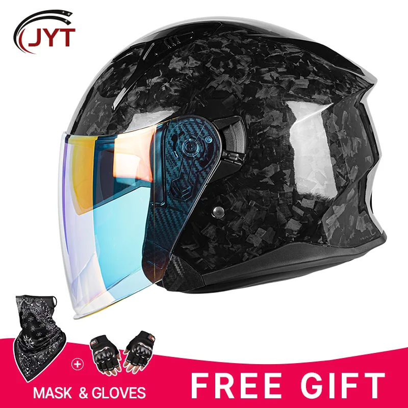 

Сверхпрочный шлем 3/4 из кованого углерода с усиленным дизайном подбородка. Теплая утолщенная подкладка во время холодных или дождливых условий.