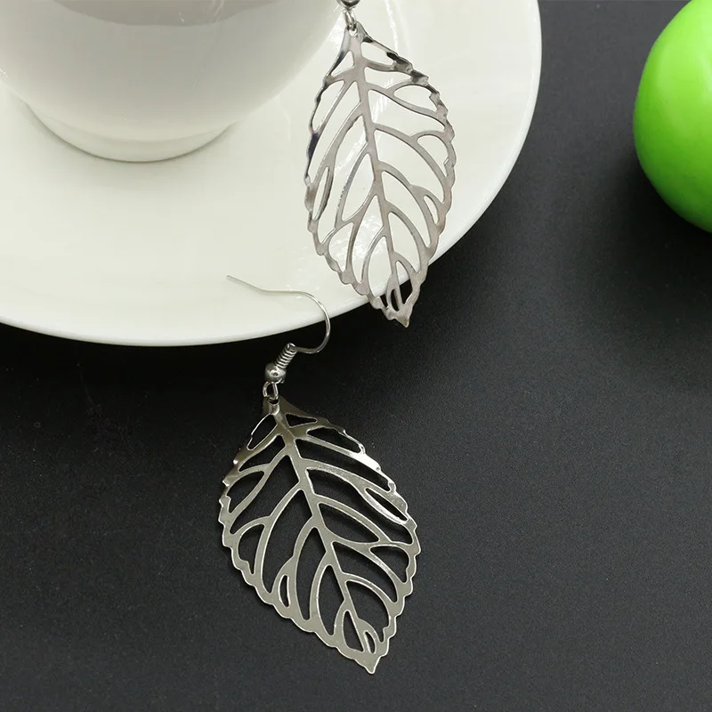 Alloy Hollow Leaf Big Drop Earrings for Women Ultrathin Can Bend Gold Silver Color Brincos Jewelry Trend Simple Accessories Gift