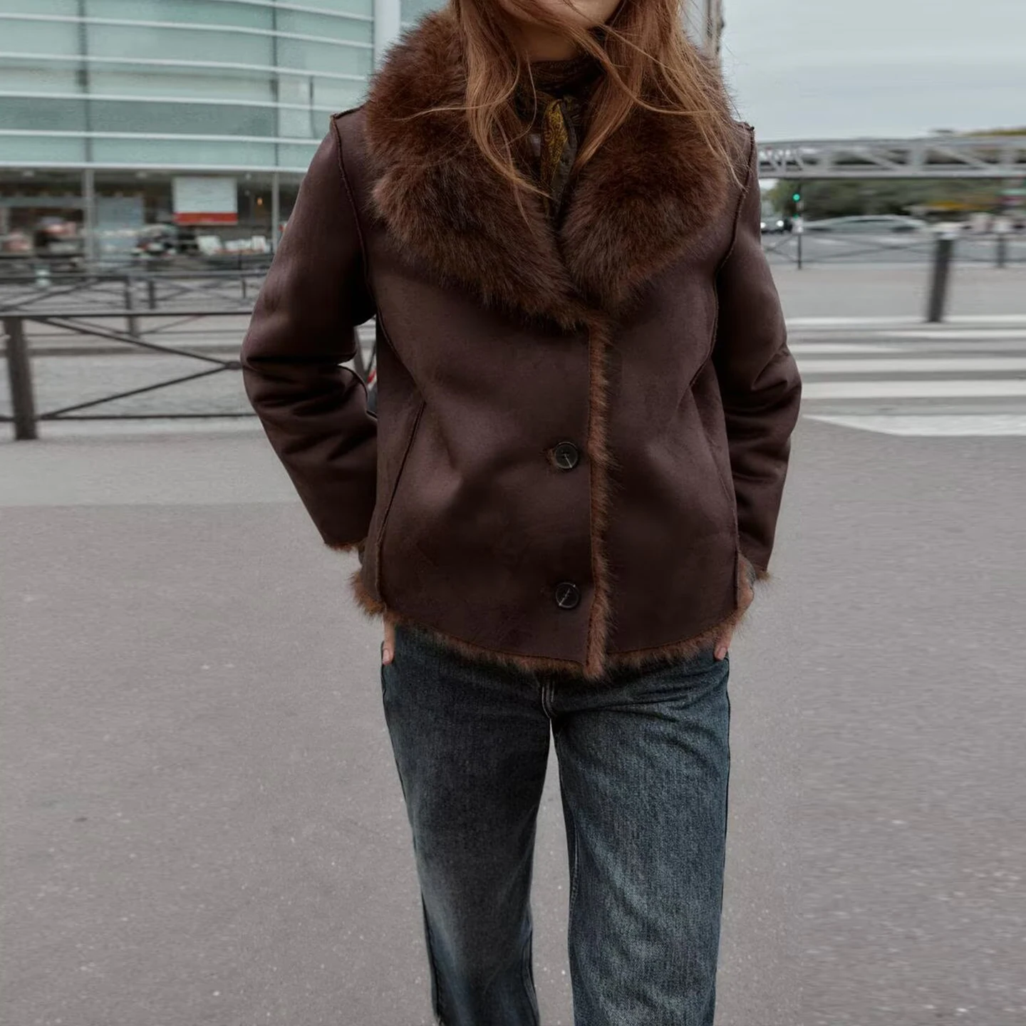 Jaket Bulu Buatan Dua Sisi Pakaian Luar Wanita Kerah Lipat Versi Berdiri Model Terbaru Musim Gugur