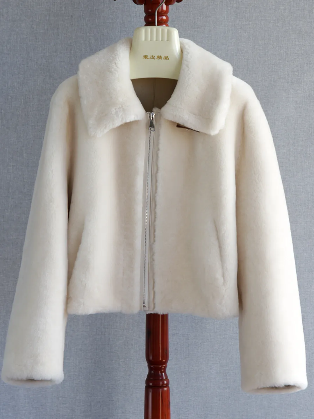 2025, importierte Jacke aus australischer Merinowolle, kurzes Revers, Silhouette, Pelz, integrierter Damenpelzmantel