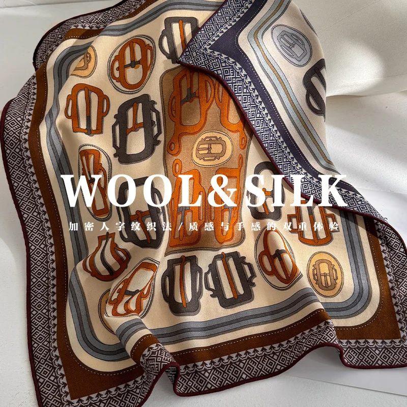 Modischer Schal aus 70 % Wolle, 30 % echter Seide für Damen, Bandana, quadratische Schals, Wickeltuch, Maulbeerstrand, hochwertiger Hijab-Foulard