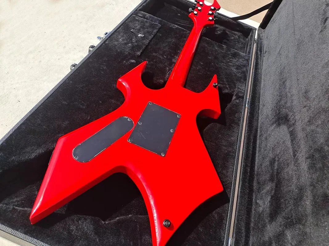 In stock B.O.C.RICH RED  guitar，Ebony finger board，Lock Nut，floyd rose vidrato bridge ，fast shipping