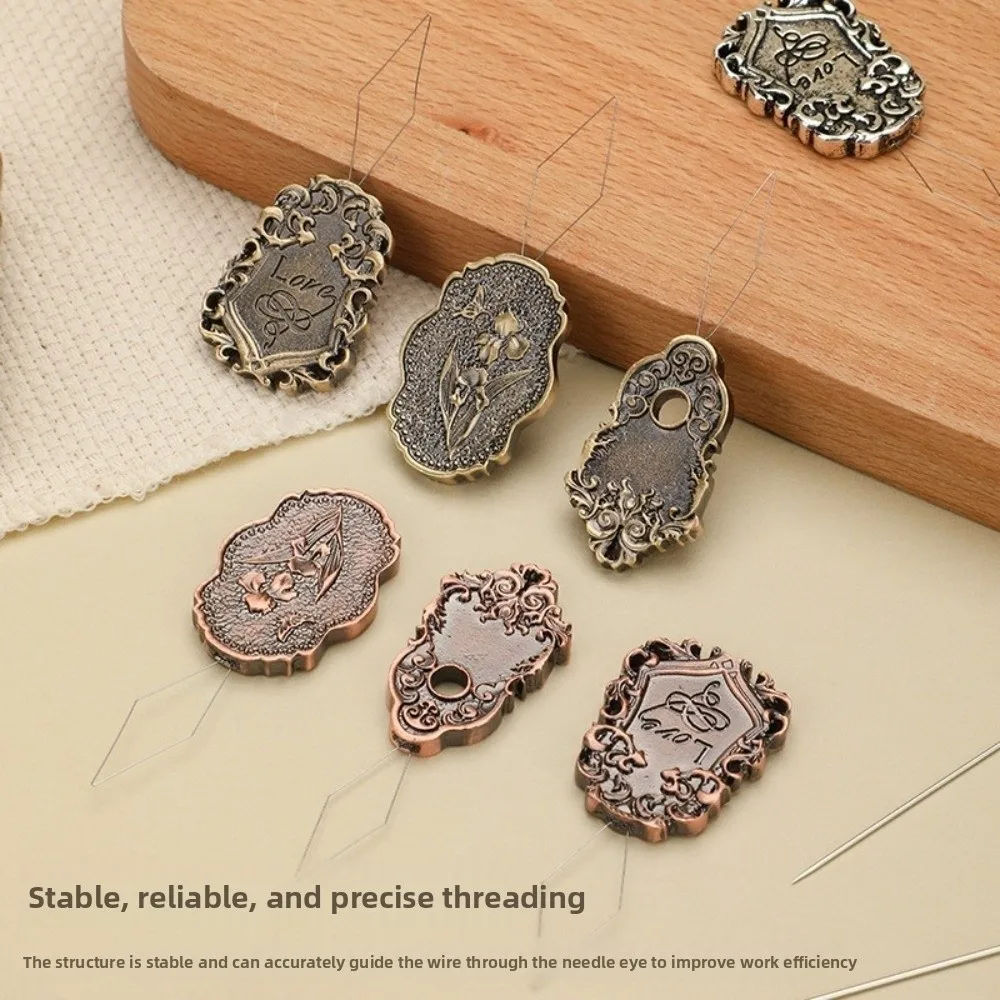 Sewing Crafts Tool Needle Holders DIY Household Needle Threader Cross Stitch Embroidery Accessories Pin Cushion for Sewing Pins