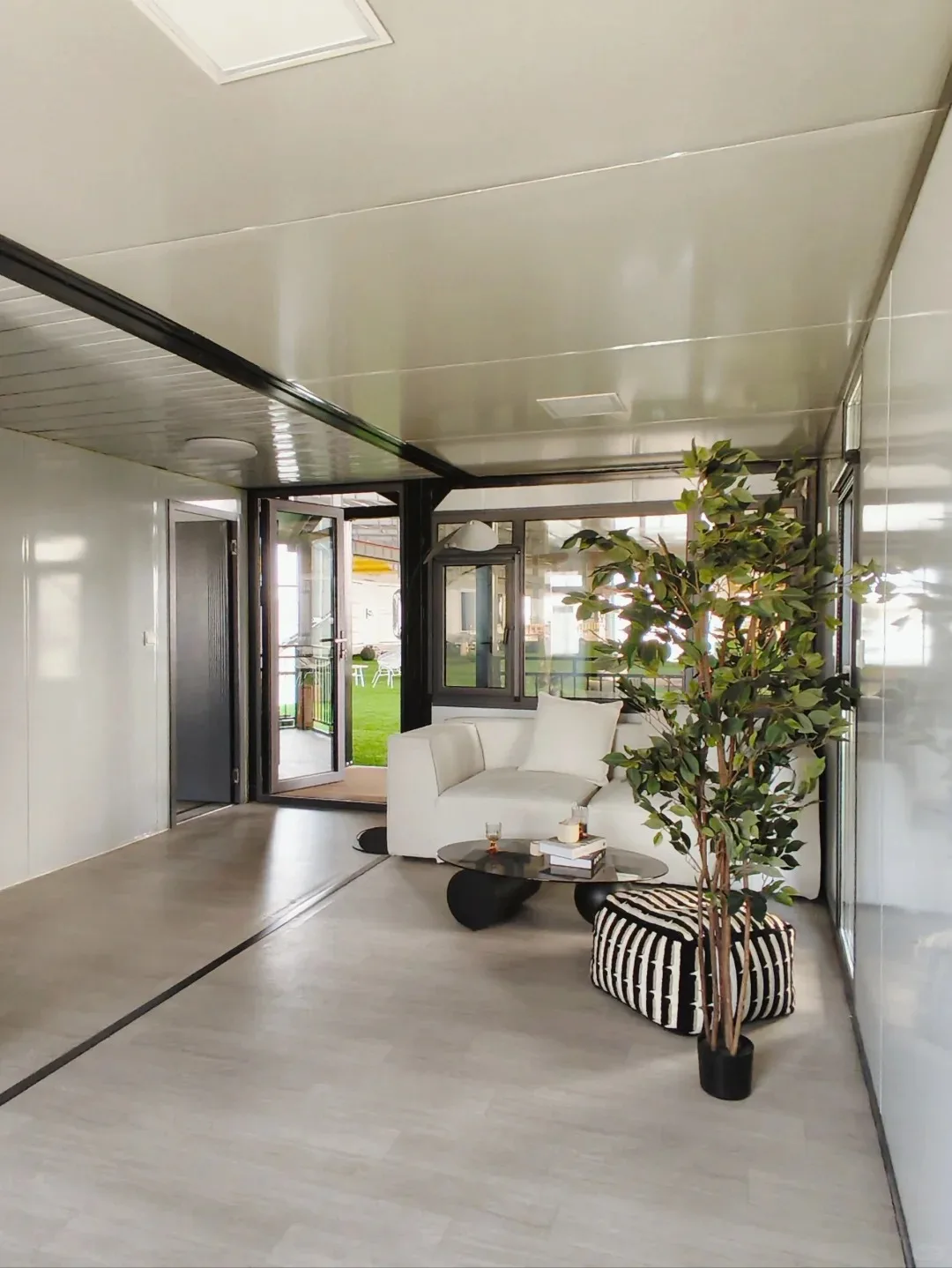 Expandable Container House Folding Prefab Home Modular Home Luxury Villa Room House Made From Container for Outdoor Office