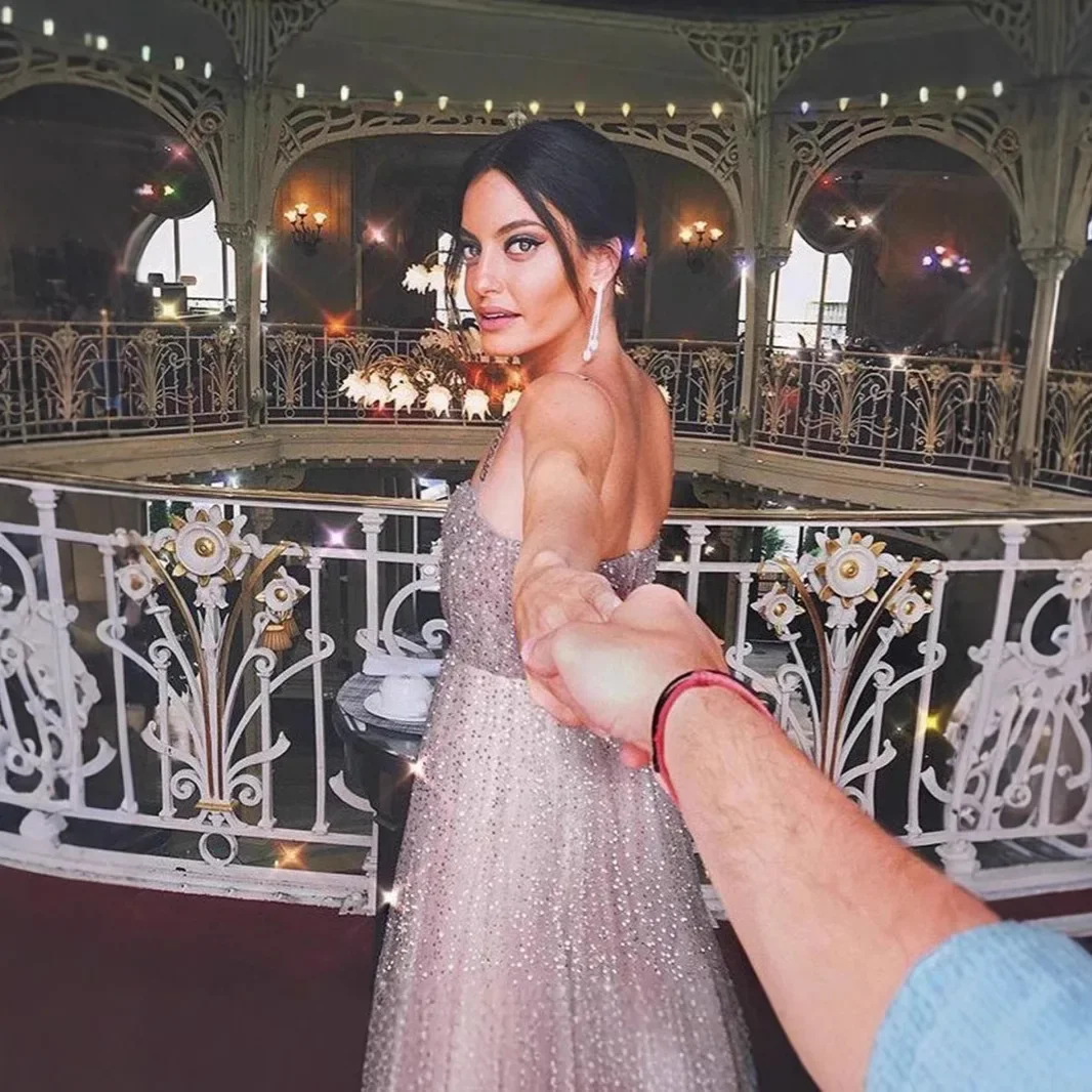 Moroder 2025 Robe sexy à bretelles sans manches avec jupe trapèze, nouveau style