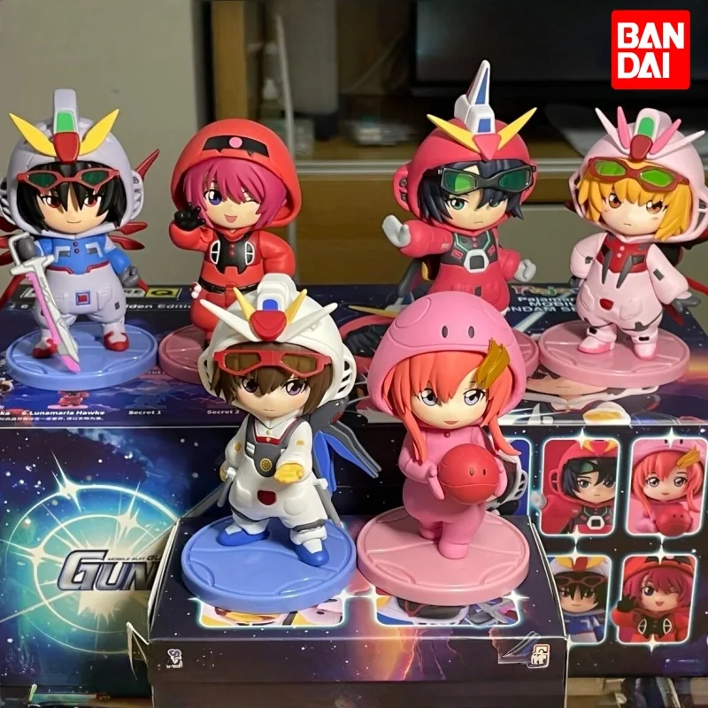 ของแท้ Bandai GUNDAM SEED DESTINY ชุดนอนตุ๊กตาชุดเครื่องแต่งกาย Gundam กล่องตาบอด Figurine อะนิเมะอุปกรณ์ต่อพ่วงชุดตกแต่ง