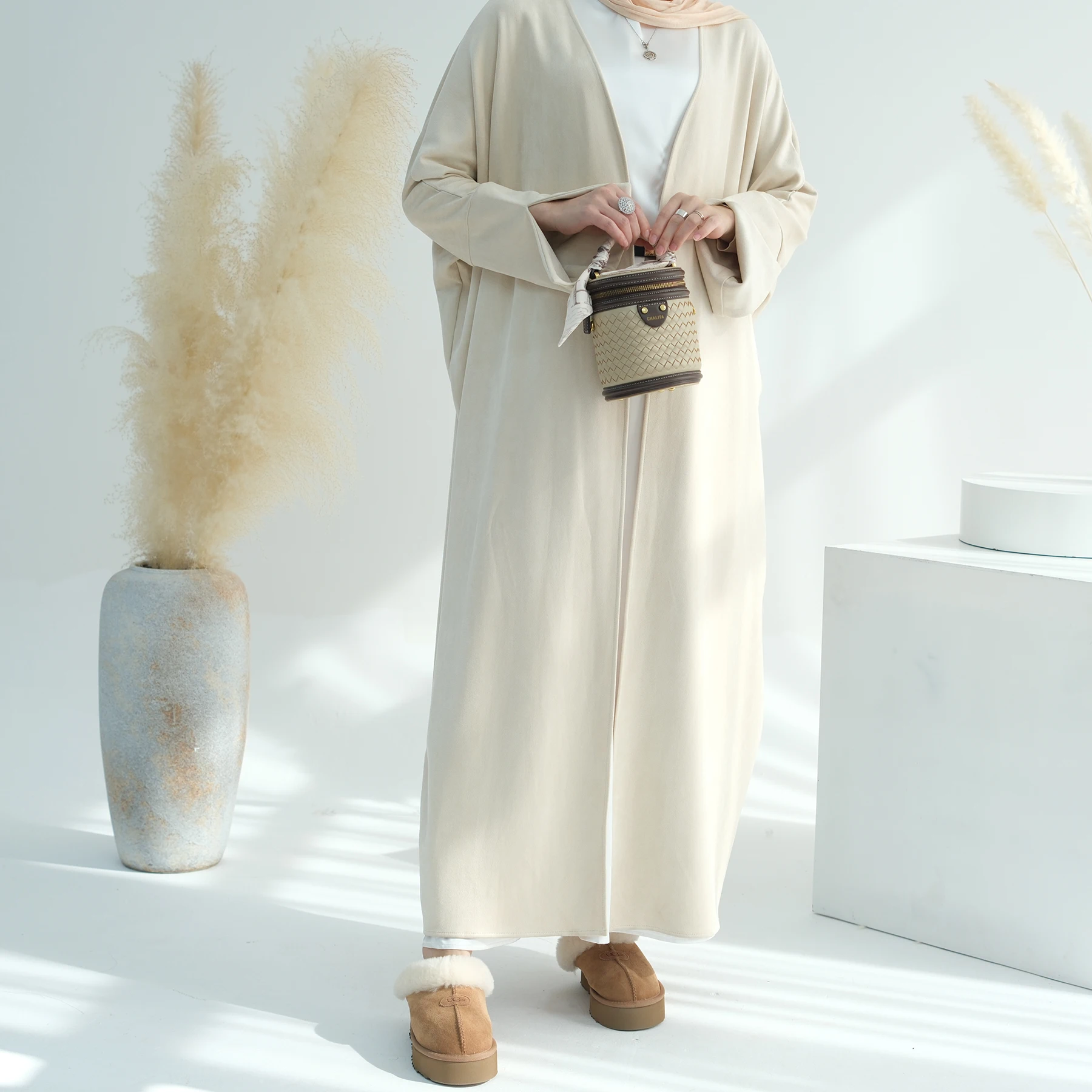 Ramadan nouveauté hiver dubaï Abaya femmes musulman ouvert Abaya velours Kimono Cardigan vêtements islamiques Femmes Robe Musulmane