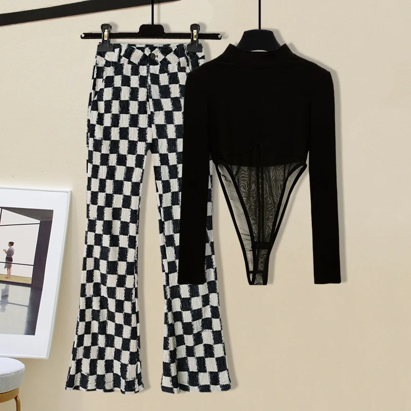 ชุดจั๊มสูทถักแบบเซ็กซี่และกางเกงลำลองลายตารางหมากรุก ชุดสองชิ้นสำหรับฤดูใบไม้ผลิ สไตล์สตรีทแวร์สุดอินเทรนด์สำหรับสาวๆ