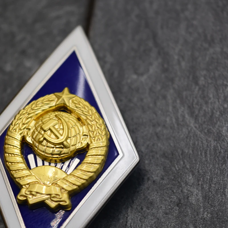 نسخة طبق الأصل من مدرسة الجامعة السوفيتية شعار شارة دبابيس شارات الديكور الحرف صندوق القصدير جمع الهدايا