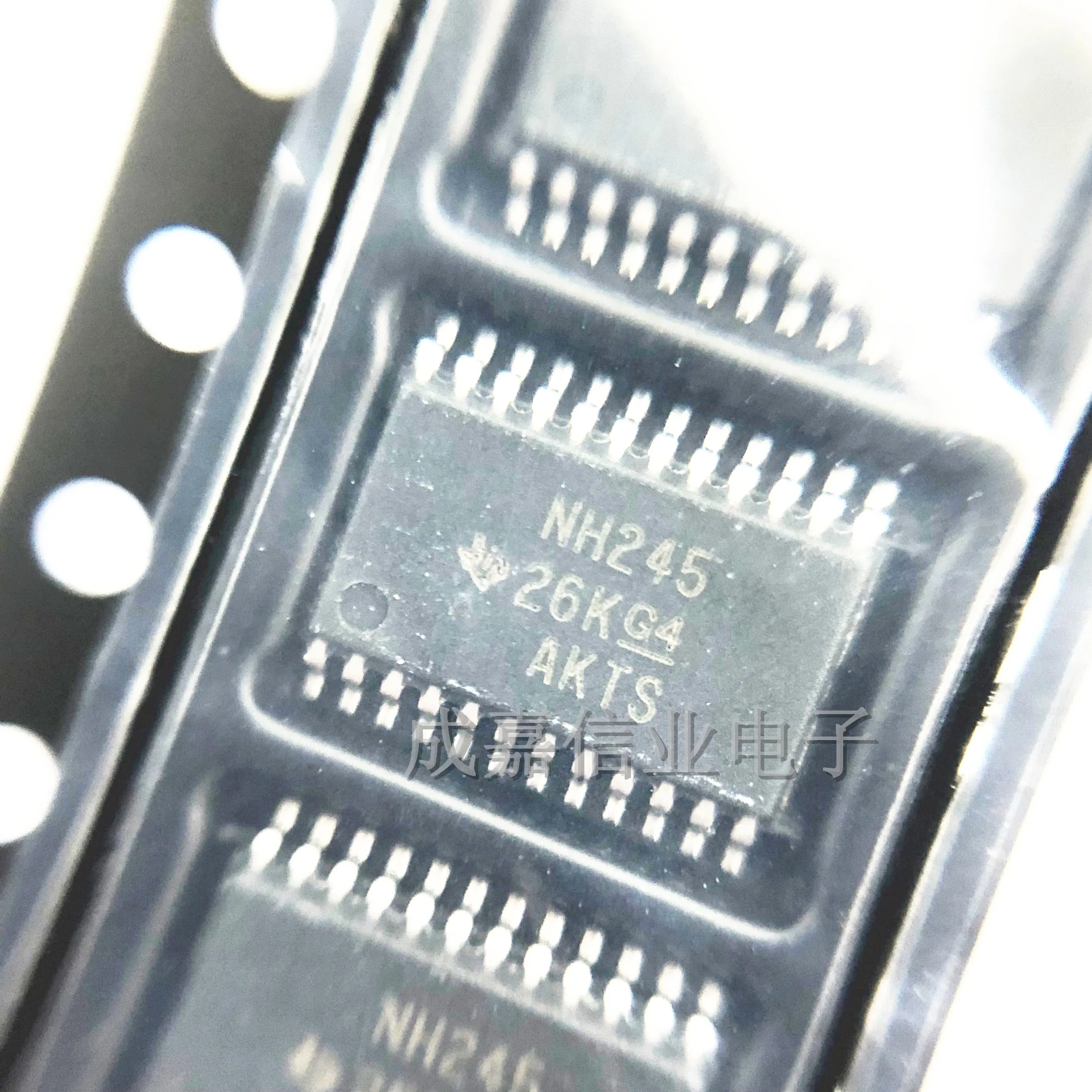 10pcs/Lot SN74LVC8T245PWR TSSOP-24 MARKING NH245 8-Bit Translating Transceiver Operating Temperature - 40 C to+85 C