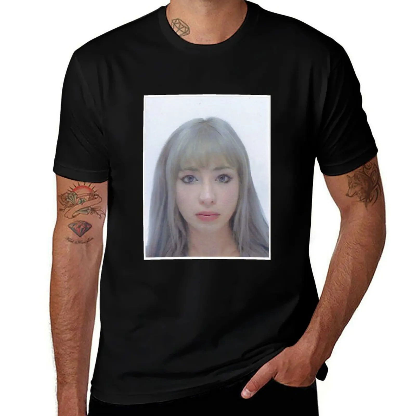 

Kero Kero Bonito Time n Place Album Cover Mugshot T-Shirt man t shirt cotton high quality funny t shirts cotton