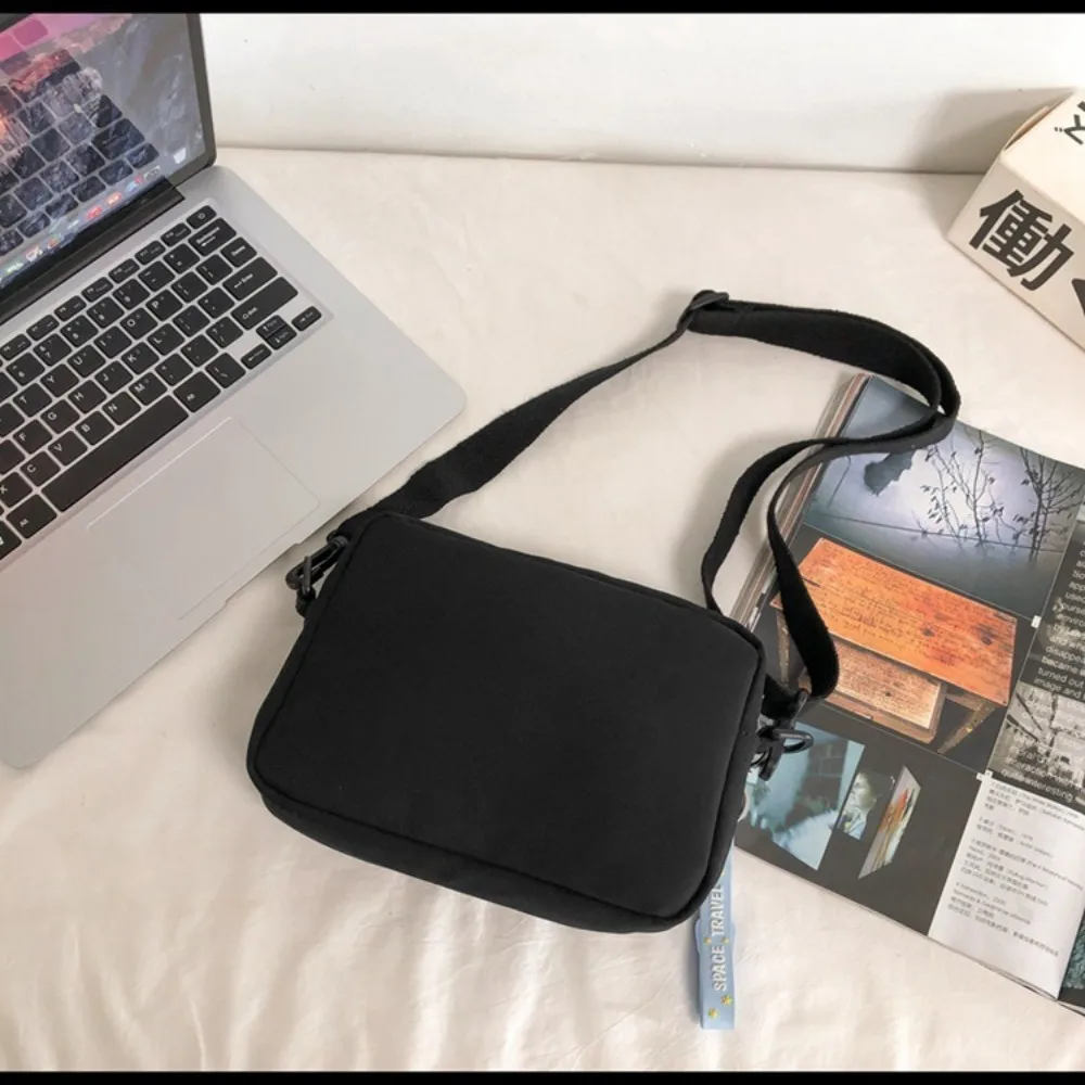 

Fashion Versatile Men's Crossbody Bag Retro Japanese Style Shoulder Bag Large Capacity with Pendant Messenger Bag Unisex