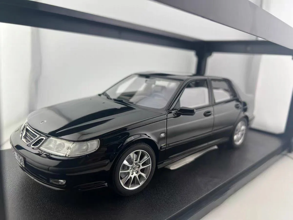 CULT 1/18 Scale Saab 1997-2005 Turbocharged Aerodynamic Resin Car Model