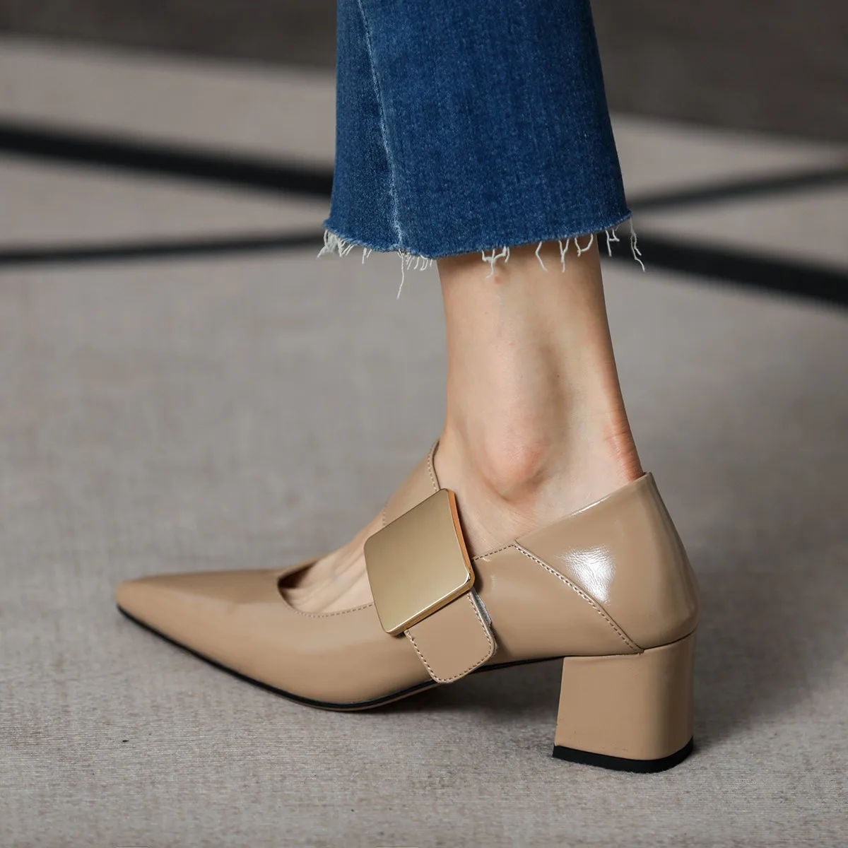 Simple Shoes Woman Pointed Toe Pumps With Buckle One Strap Women Daily Med Heel Shoes Ladies Daily Mules For Spring Autumn