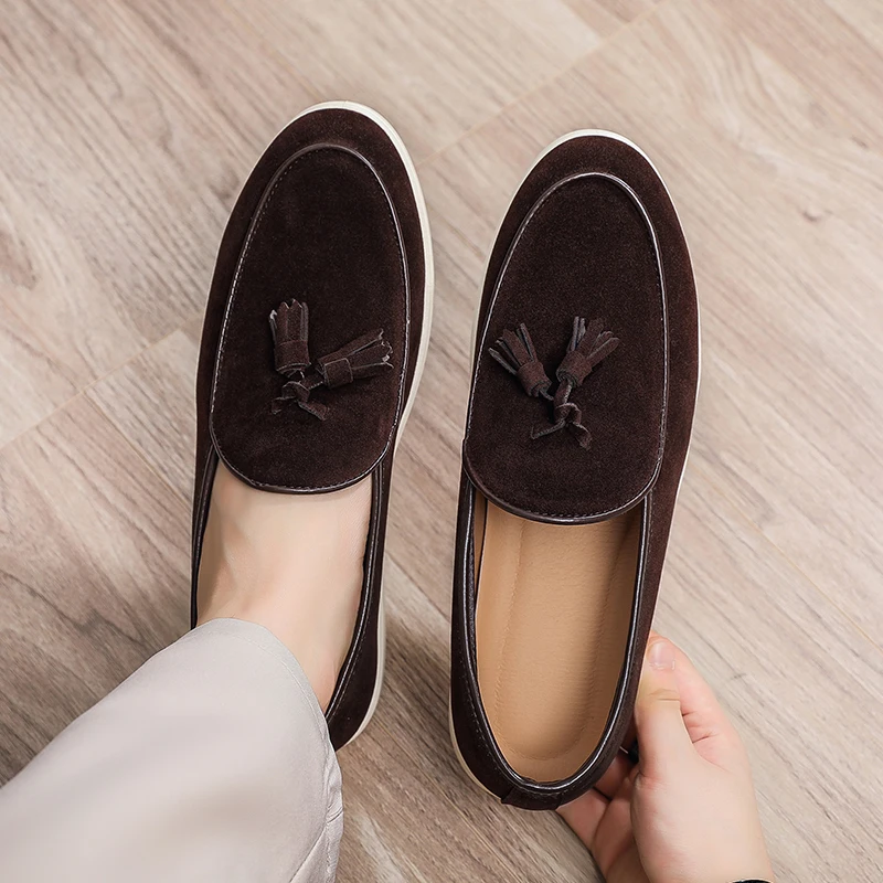 موضة الأخفاف الناعمة موضة العلامة التجارية المتسكعون بسيط الانزلاق على الأحذية أنيقة الذكور حذاء رسمي جديد جلد رجالي عادية الشقق