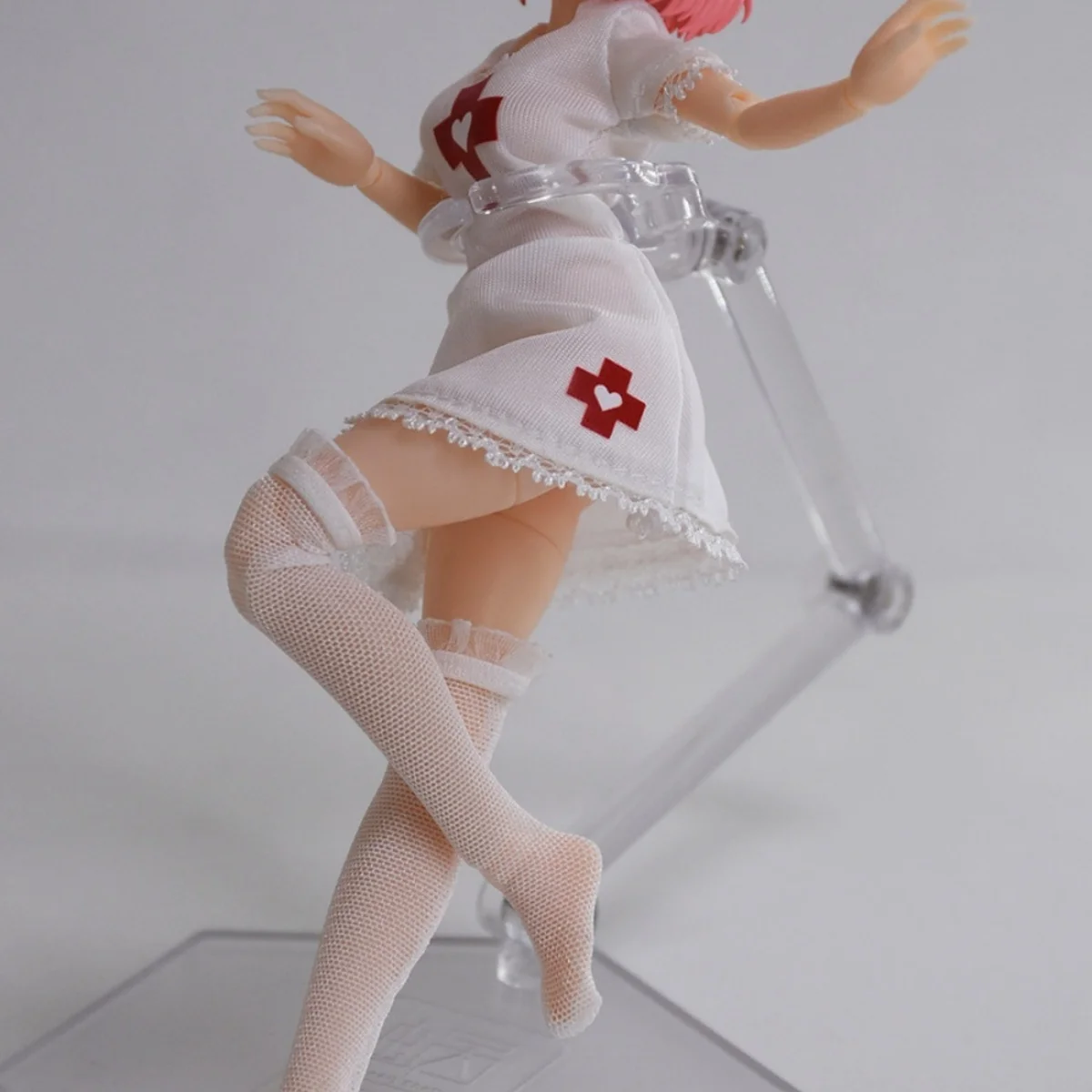 【Nur Kleidung】Handgefertigtes 1/12 süßes Kleid, Kreuz-Krankenschwesterhut, Strümpfe, Krankenschwester-Uniform-Set für 6-Zoll-Schneckenmuschel-Actionfiguren