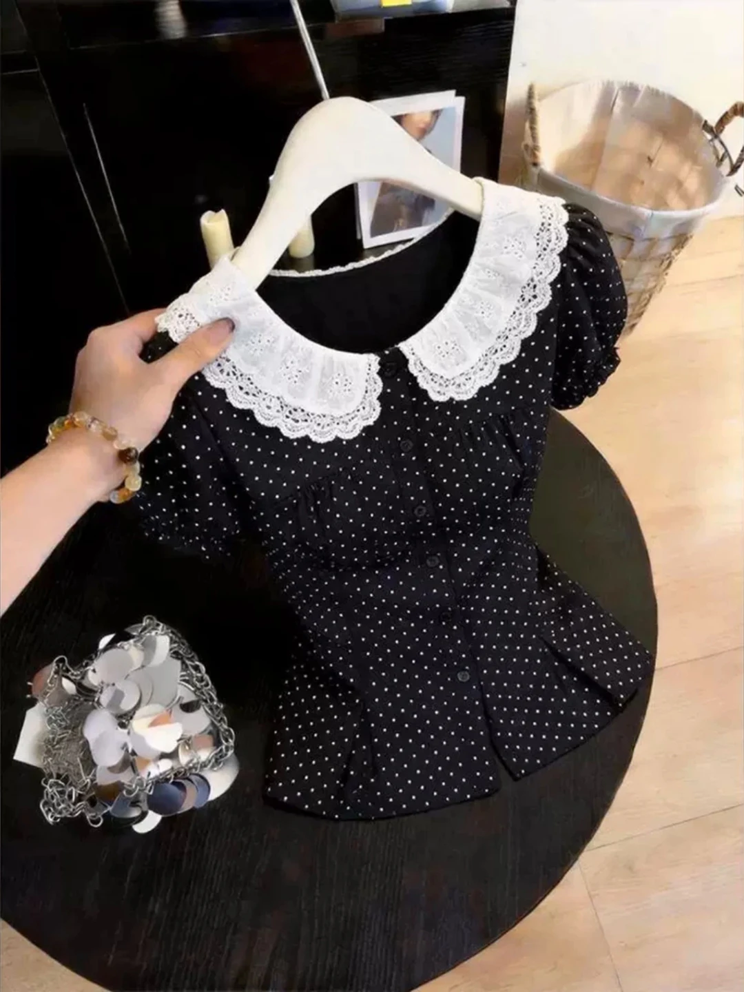 plus Size Black Polka Dot Short Sleeve Women's Shirt Summer Waist Cinched Unique Design Korean Style Bubble Sleeve Casual Top
