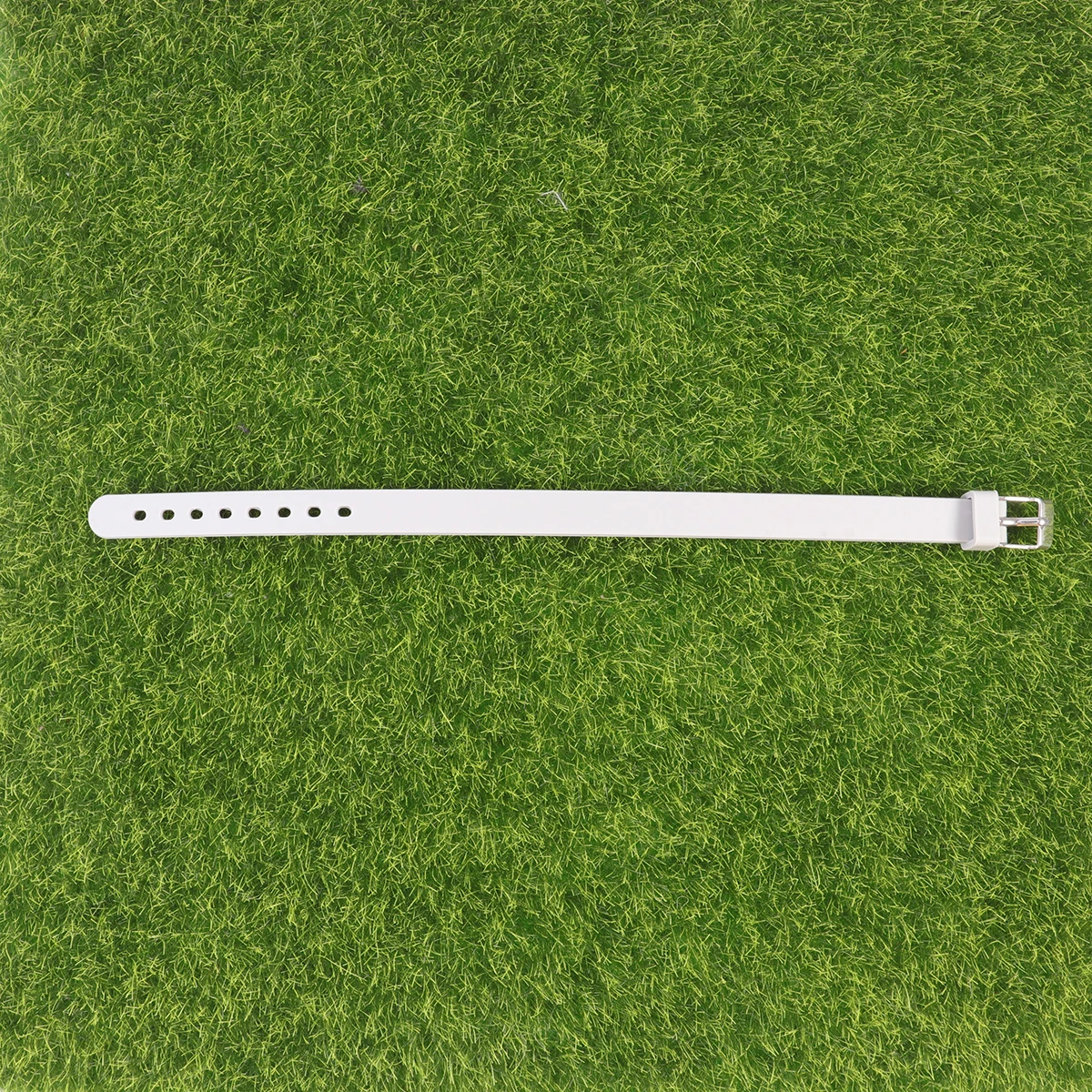 

Silicone Wristband For Kids Grey Durable Bracelet With Hole Design Comfortable Fit Party Accessory Fitness Band