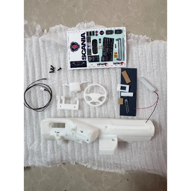 

Interior of The Center Console in The Trailer Model for 1/14 Tamiya RC Truck Car SCANIA R470 MAN Upgrade Modify DIY Accessories