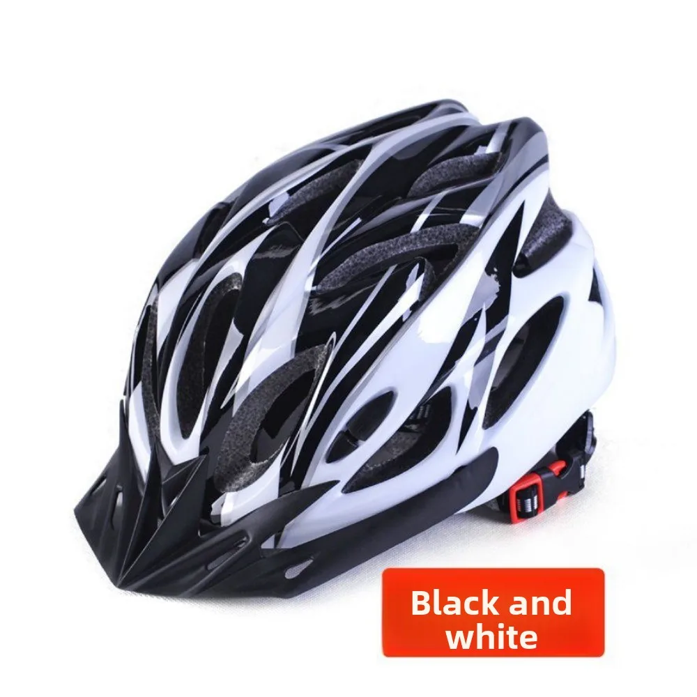 Rider driving takeaway helmet mountain bike road mountain bike integrated forming men's and women's cycling helmet