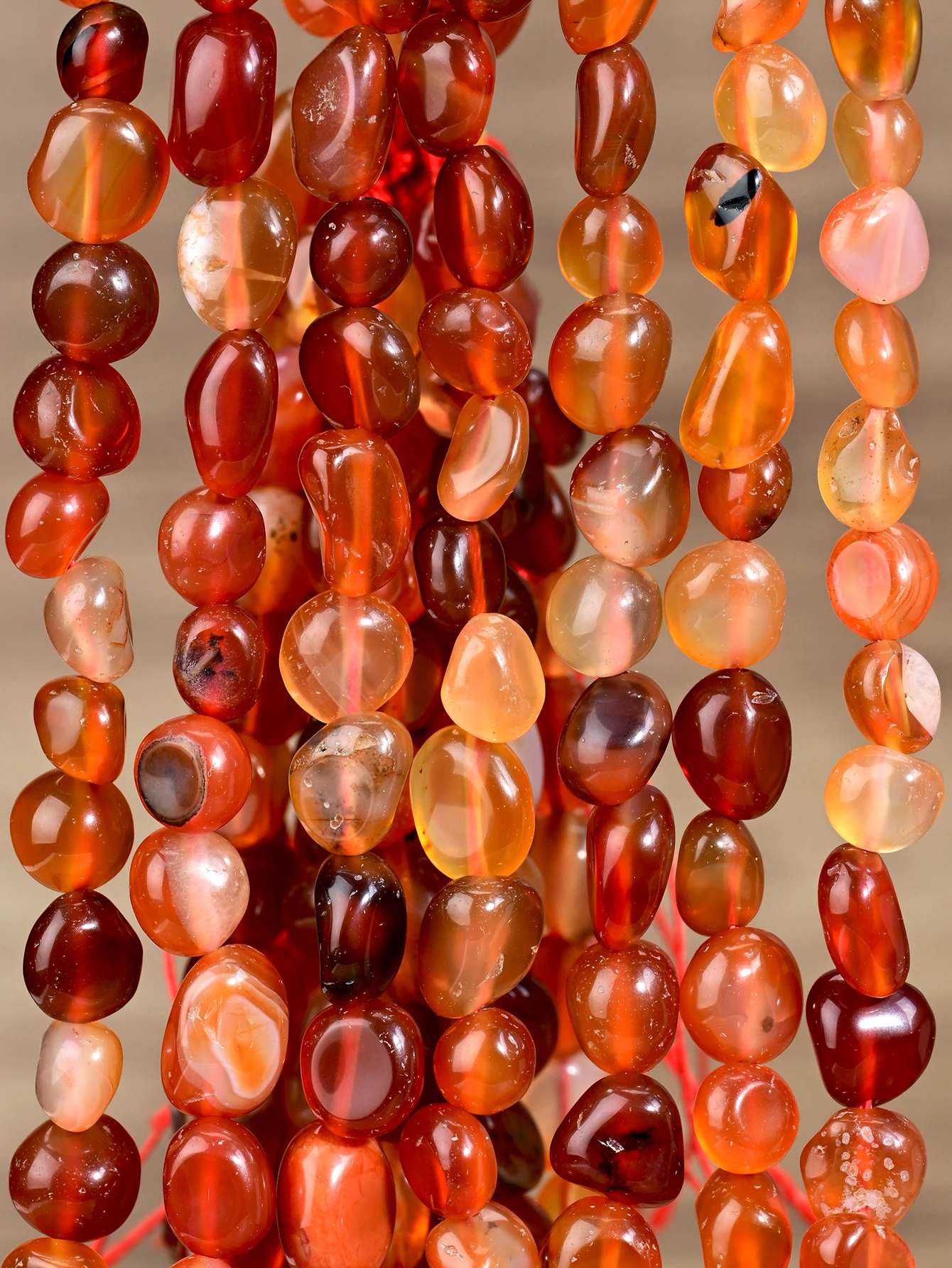 Yumfeel Natural Sardonyx CarnelianIrregular Scattered Bead Accessories, DIY Women's Jewelry Making Necklaces, Bracelets, Earring