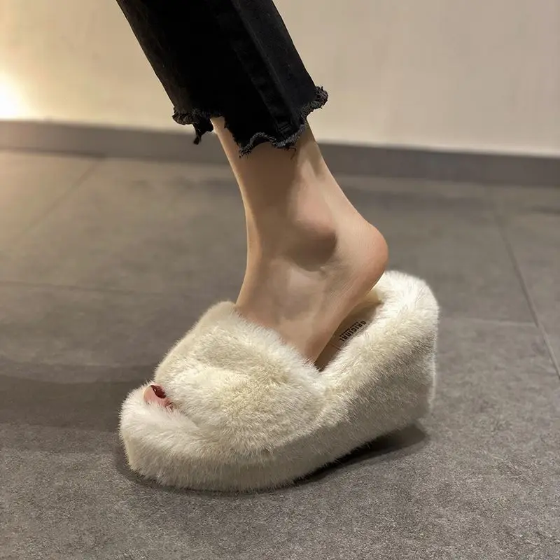 Shoes Woman 2023 House Slippers Platform Pantofle Fur Flip Flops On A Wedge Heeled Mules Flock Luxury Slides New Plush High