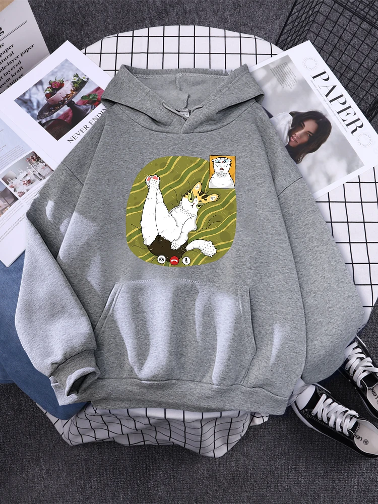 

The cat in the video shows its butt Women Hoody Autumn Soft Sweatshirts Trend Autumn Sweatshirts Sports Pocket Female Pullover