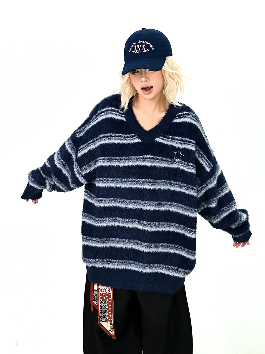 

Новый женский свободный свитер с V-образным вырезом, зимний, в корейском студенческом стиле, в полоску со звездами, уличный стиль, теплый, с длинными рукавами