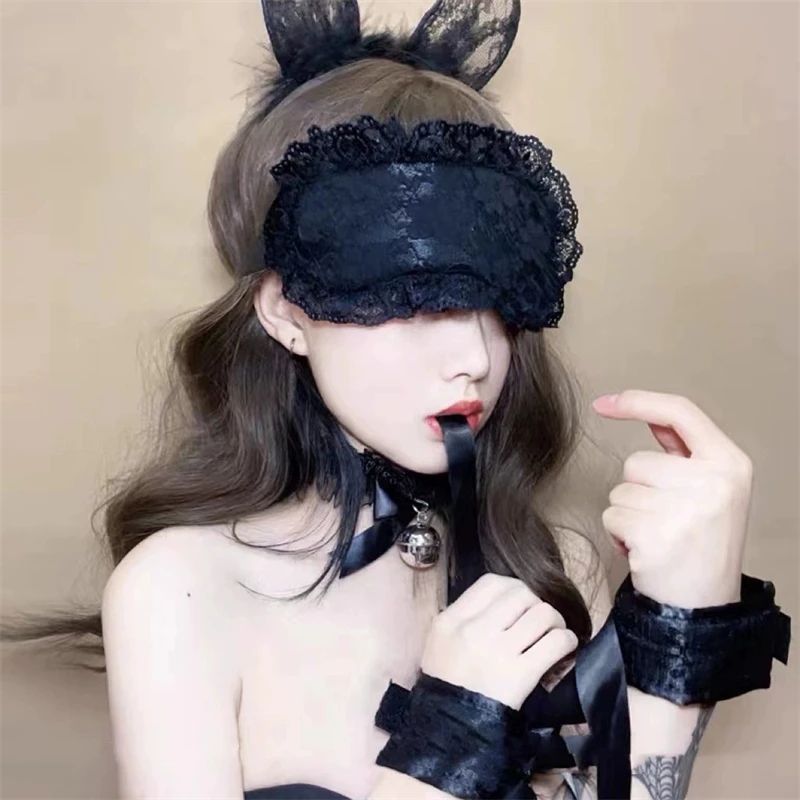 1pc Lady Sexy Lace Eye Mask Blindfolds Black White Cutout Patch Blindfolds Exotic Apparel Style Clothing for Female Hollow Game