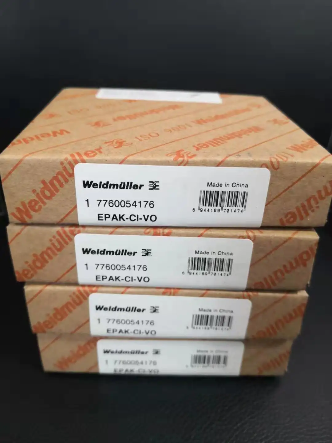 

New Genuine Weidmuller Isolator 7760054176 EPAK-CI-VO