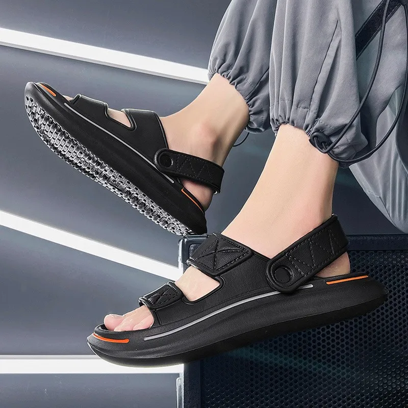 Pantofole da uomo estive 2024 EVA scivoli con plateau con suola morbida sandali da uomo Unisex scarpe da spiaggia Casual da donna infradito da esterno per interni