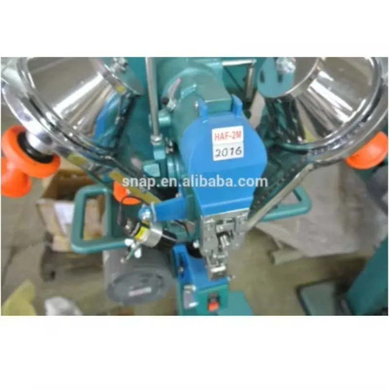 Plastic Snap Fastening Machine
